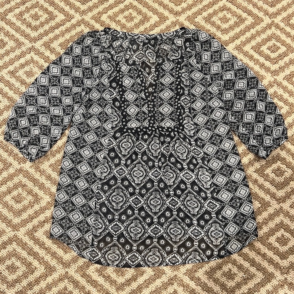 Old Navy Maternity Top size XS